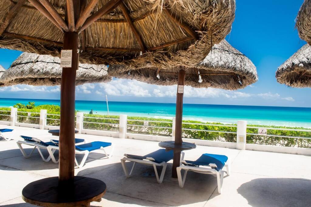 Ocean Front Villa Marlin, Best Location In Hotel Zone #109 Cancún Exteriér fotografie
