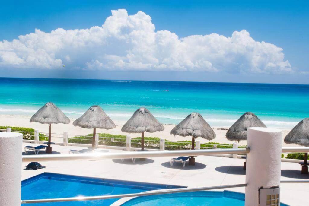 Ocean Front Villa Marlin, Best Location In Hotel Zone #109 Cancún Exteriér fotografie