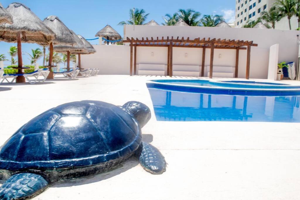 Ocean Front Villa Marlin, Best Location In Hotel Zone #109 Cancún Exteriér fotografie