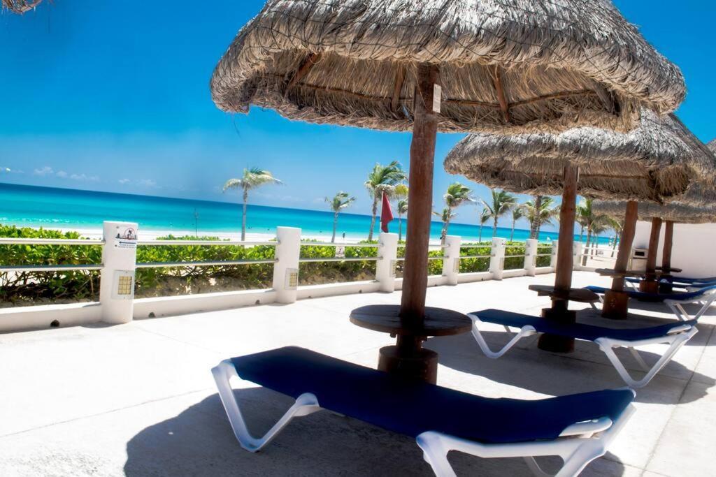 Ocean Front Villa Marlin, Best Location In Hotel Zone #109 Cancún Exteriér fotografie