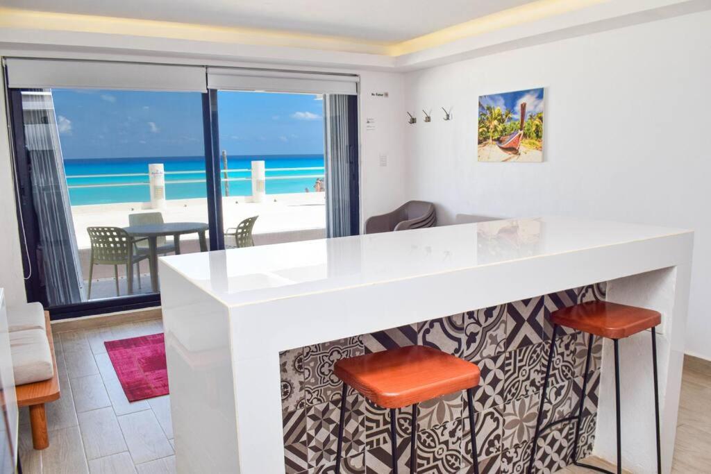 Ocean Front Villa Marlin, Best Location In Hotel Zone #109 Cancún Exteriér fotografie